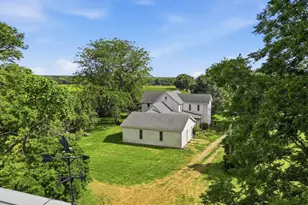 24654 Hazel Rd, Sterling, IL 61081 - Photo 17