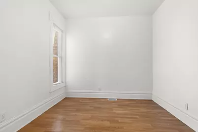 606 S 6th Street, Rockford, IL 61104 - Photo 7