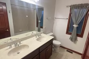 720 Evergreen Ln, Sugar Grove, IL 60554 - Photo 15