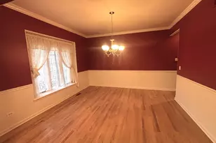 720 Evergreen Ln, Sugar Grove, IL 60554 - Photo 9