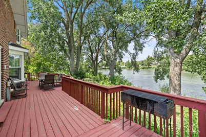 887 N Dovington Court, Hoffman Estates, IL 60169 - Photo 33