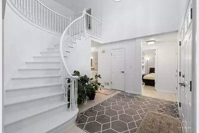 887 N Dovington Court, Hoffman Estates, IL 60169 - Photo 3