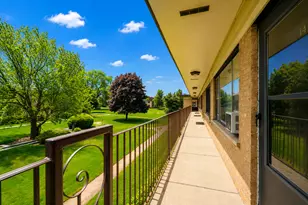 39 King Arthur Ct, Northlake, IL 60164 - Photo 3