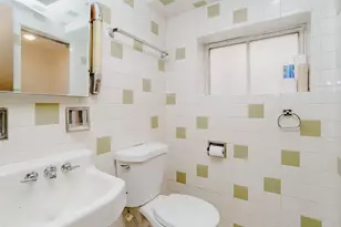 6615 N California Ave, Chicago, IL 60645 - Photo 25