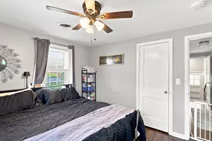 3432 Lonnquist Dr, Franklin Park, IL 60131 - Photo 7