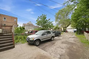 8914 S Exchange Ave, Chicago, IL 60617 - Photo 33