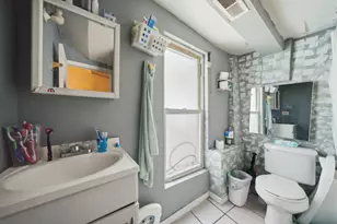 8914 S Exchange Ave, Chicago, IL 60617 - Photo 19