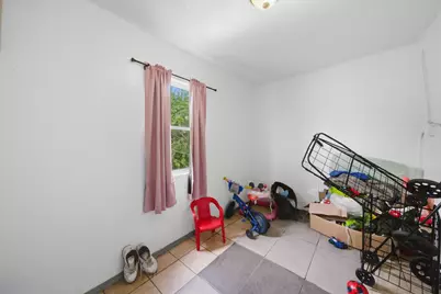 8914 S Exchange Avenue, Chicago, IL 60617 - Photo 13