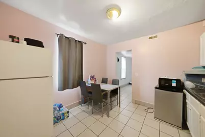 8914 S Exchange Avenue, Chicago, IL 60617 - Photo 11