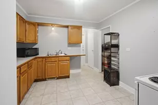 273 Green St, Park Forest, IL 60466 - Photo 3
