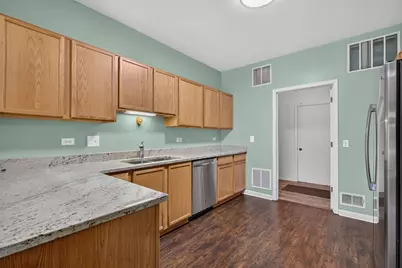24011 Pear Tree Circle, Plainfield, IL 60585 - Photo 7