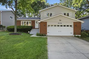 8016 Geneva St, Woodridge, IL 60517 - Photo 1