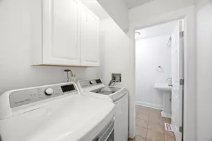 8016 Geneva St, Woodridge, IL 60517 - Photo 19
