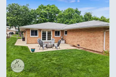 4402 Sycamore Lane, Rolling Meadows, IL 60008 - Photo 27