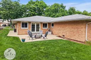 4402 Sycamore Ln, Rolling Meadows, IL 60008 - Photo 27