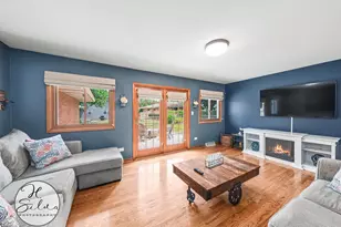 4402 Sycamore Ln, Rolling Meadows, IL 60008 - Photo 15