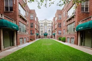 5152 S King Dr, Chicago, IL 60615 - Photo 1