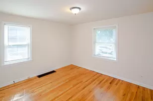 4262 W Nelson St, Chicago, IL 60641 - Photo 7