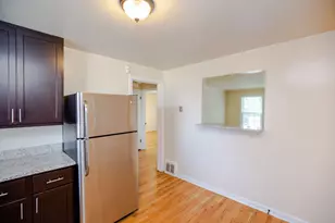 4262 W Nelson St, Chicago, IL 60641 - Photo 3