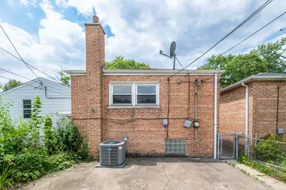 11233 S Whipple Street, Chicago, IL 60655 - Photo 25