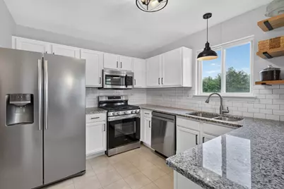 430 Glenrose Lane, Lake in the Hills, IL 60156 - Photo 7