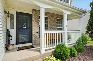 430 Glenrose Ln, Lake in the Hills, IL 60156 - Photo 3