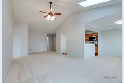 311 Glasgow Lane #Z2, Schaumburg, IL 60194 - Photo 7