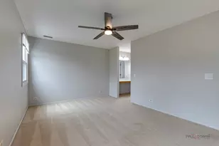 311 Glasgow Ln, Schaumburg, IL 60194 - Photo 19