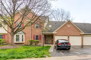 311 Glasgow Ln, Schaumburg, IL 60194 - Photo 3