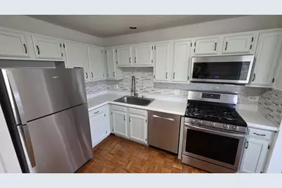 311 Glasgow Lane #Z2, Schaumburg, IL 60194 - Photo 13