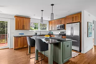 1120 Manor Dr, Wilmette, IL 60091 - Photo 3