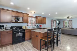 521 W Water St, Pontiac, IL 61764 - Photo 9