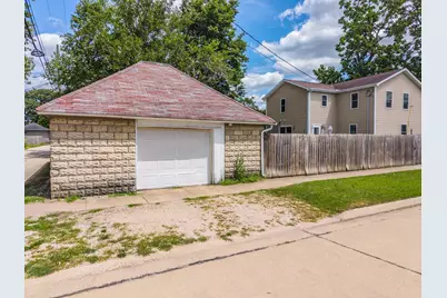 521 W Water Street, Pontiac, IL 61764 - Photo 35