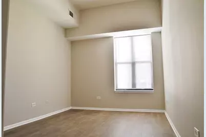 1250 S Indiana Avenue #1110, Chicago, IL 60605 - Photo 9