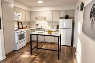 2025 Sherman Ave, Evanston, IL 60201 - Photo 3
