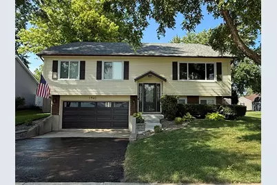 1940 Division Street, Saint Charles, IL 60174 - Photo 1