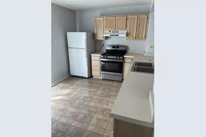6260 Fremont Drive #6260, Hanover Park, IL 60133 - Photo 3
