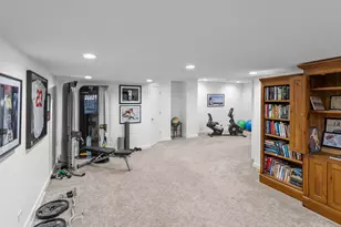 107 N Mayflower Rd, Lake Forest, IL 60045 - Photo 19
