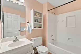30W024 Cedar Ct, Warrenville, IL 60555 - Photo 13