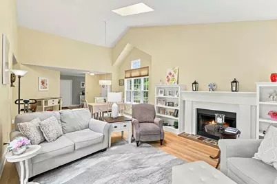 30W024 Cedar Court #024, Warrenville, IL 60555 - Photo 9