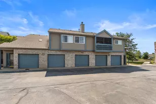 2406 Windward Blvd, Champaign, IL 61821 - Photo 7
