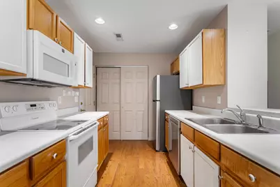 2406 Windward Boulevard #205, Champaign, IL 61821 - Photo 19