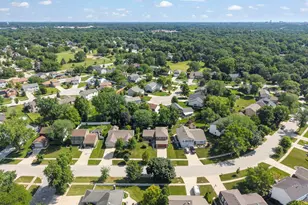 2323 Richmond Dr, Wheaton, IL 60189 - Photo 31