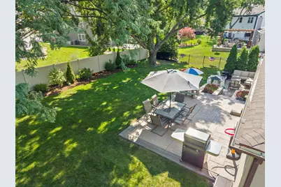 2323 Richmond Drive, Wheaton, IL 60189 - Photo 27