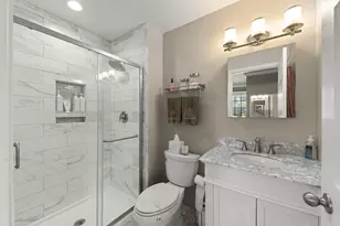 2323 Richmond Dr, Wheaton, IL 60189 - Photo 19