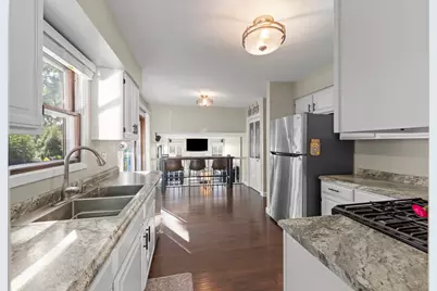 2323 Richmond Drive, Wheaton, IL 60189 - Photo 13