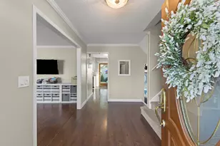 2323 Richmond Dr, Wheaton, IL 60189 - Photo 3