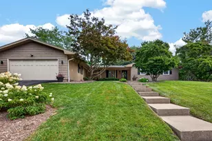 224 Fleetwood Dr, Bloomington, IL 61701 - Photo 47