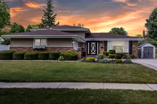 17W544 Sutton Pl, Darien, IL 60561 - Photo 47