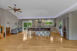 17W544 Sutton Pl, Darien, IL 60561 - Photo 7